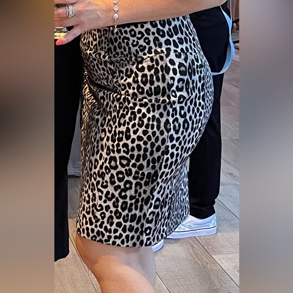 MICHAEL KORS FITTED LEOPARD PRINT ELEGANT MID SKIRT - Picture 6 of 6